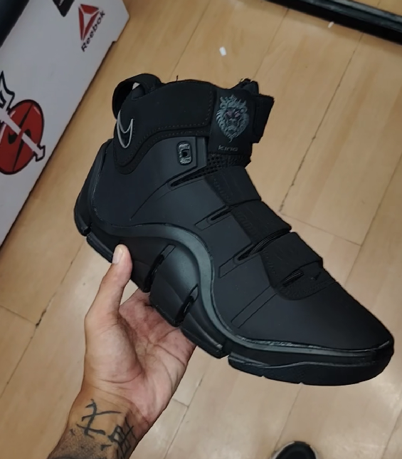 Men's Basketball Shoes