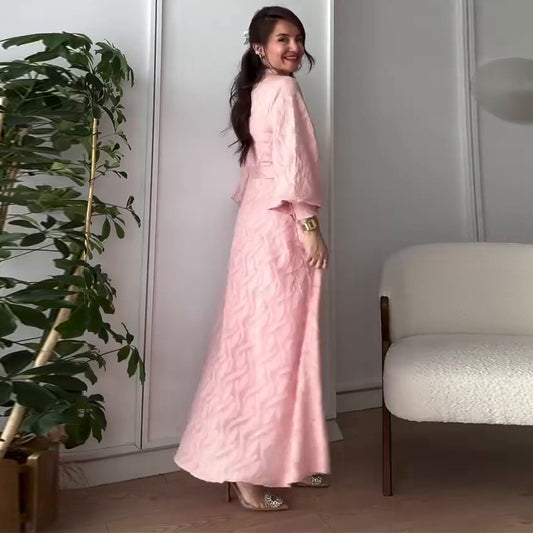 Slim-Fit Long-Sleeved Solid Color Dress