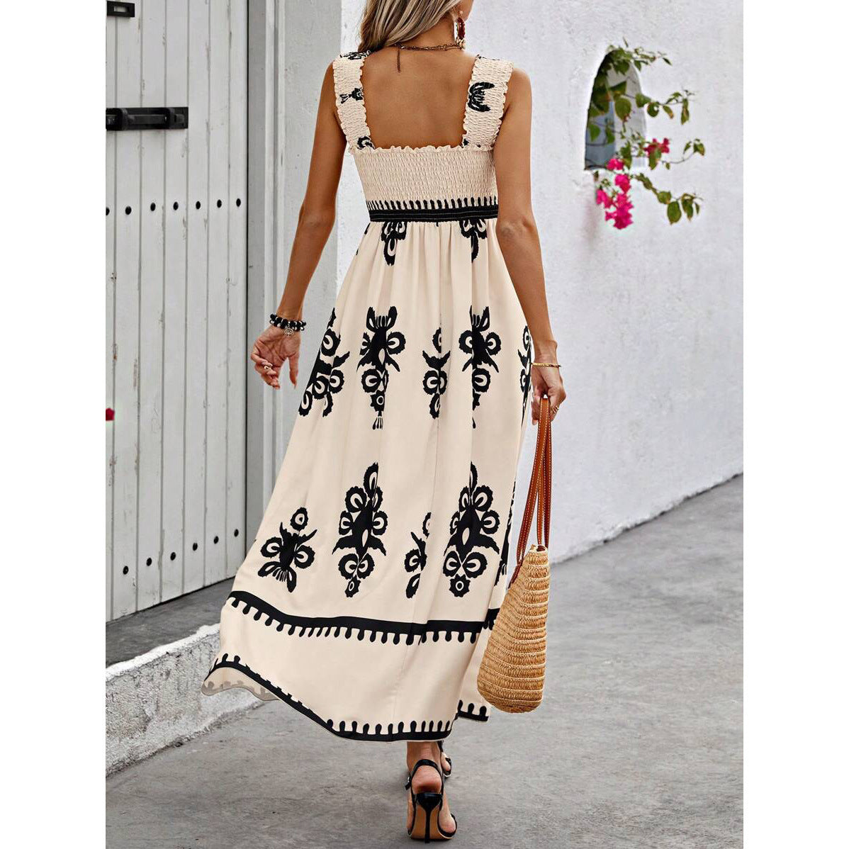 Sleeveless Square Neck Floral Aline Smocked Dresses with Pockets