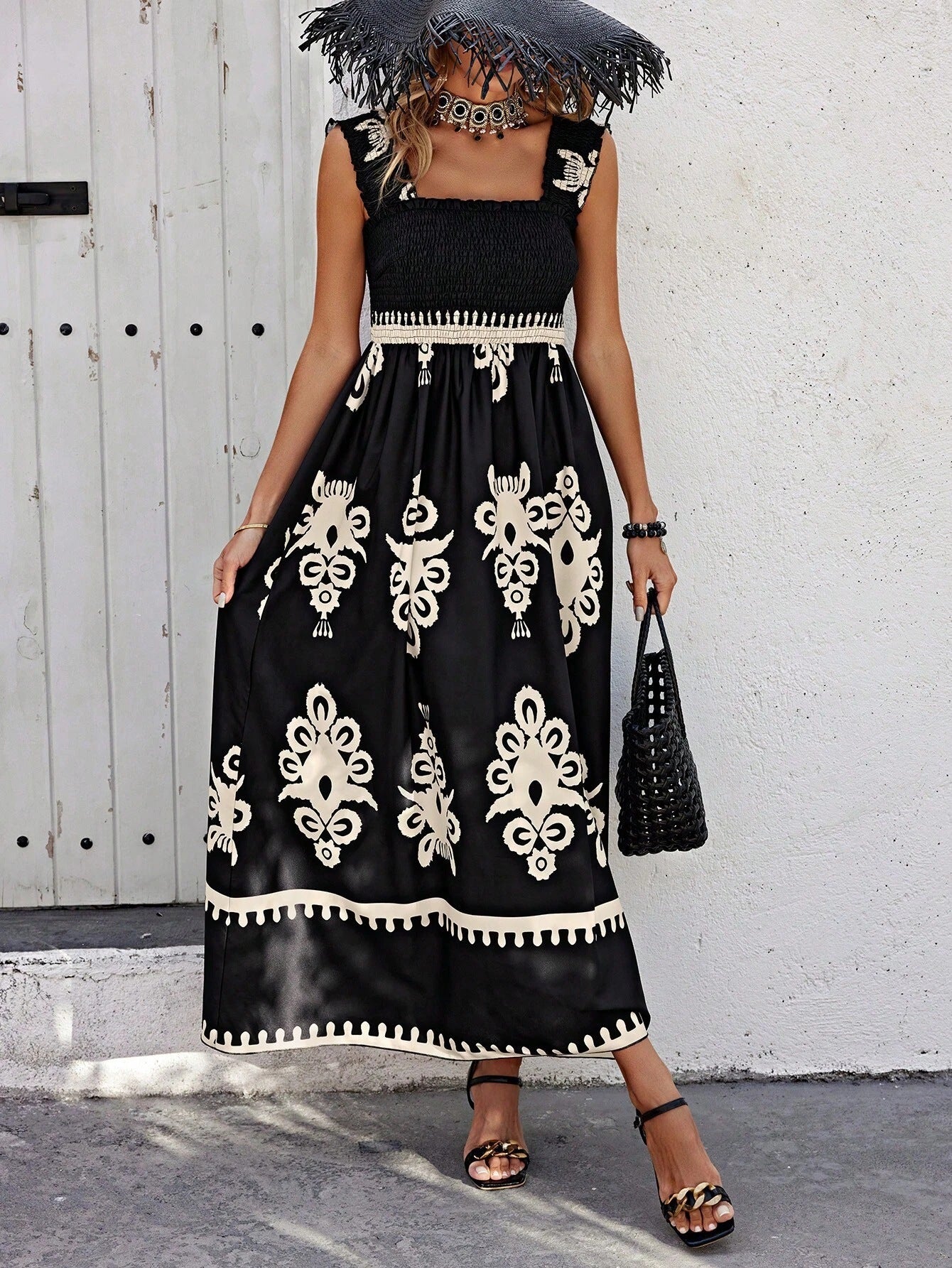 Sleeveless Square Neck Floral Aline Smocked Dresses with Pockets