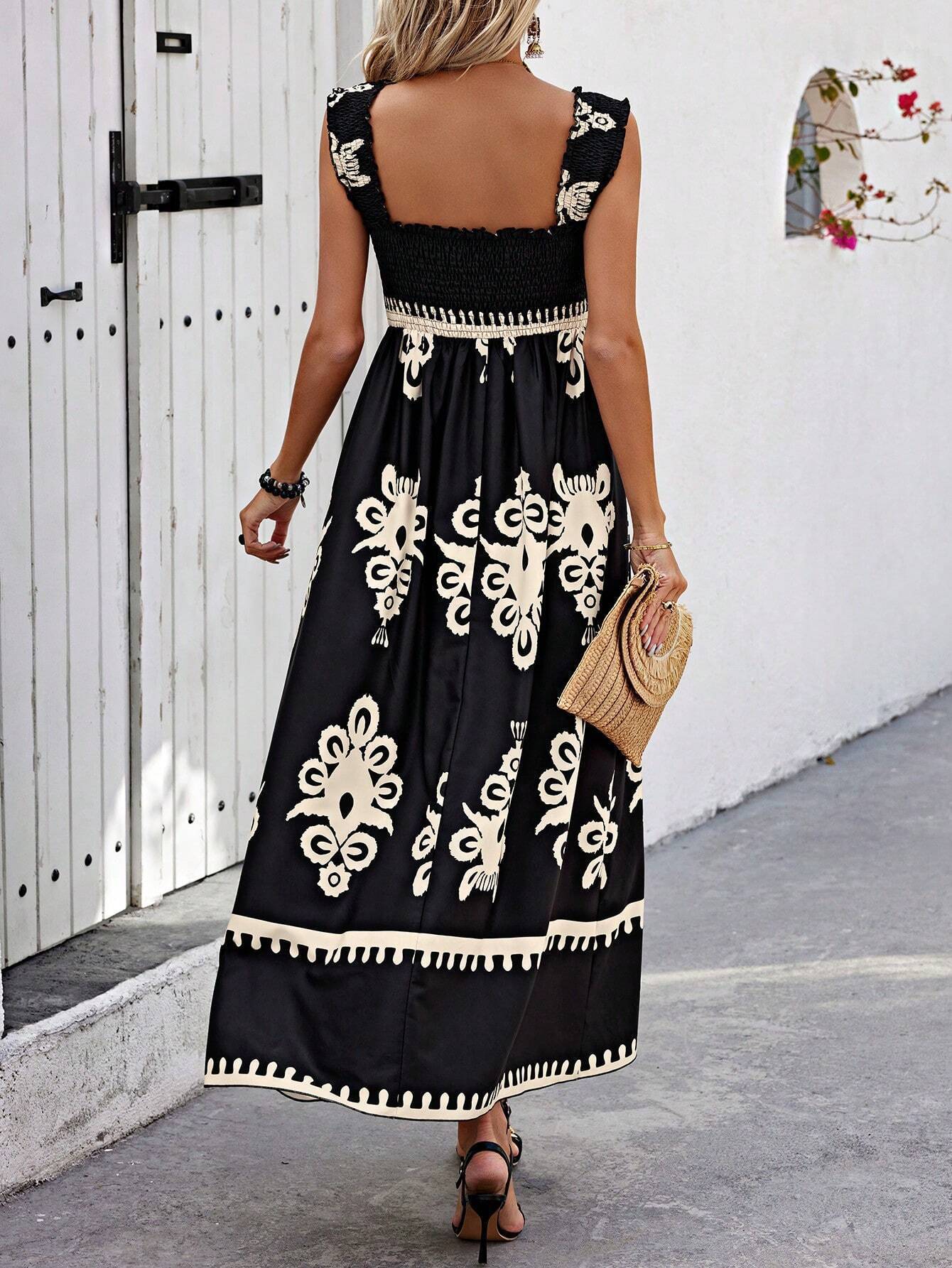 Sleeveless Square Neck Floral Aline Smocked Dresses with Pockets