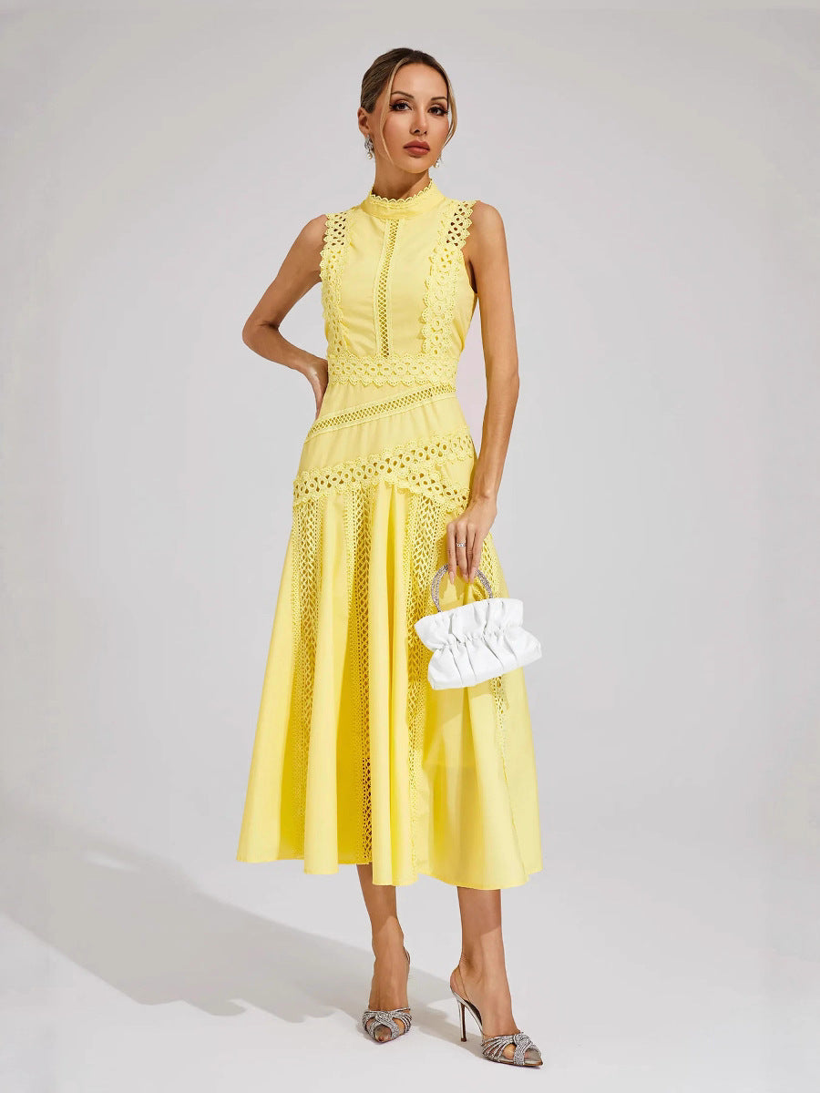 Elegance Lace Panelled Sleeveless Dress