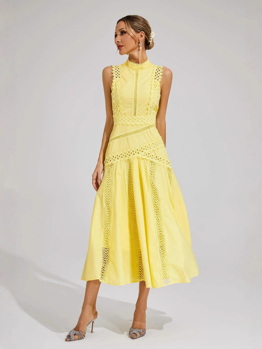 Elegance Lace Panelled Sleeveless Dress