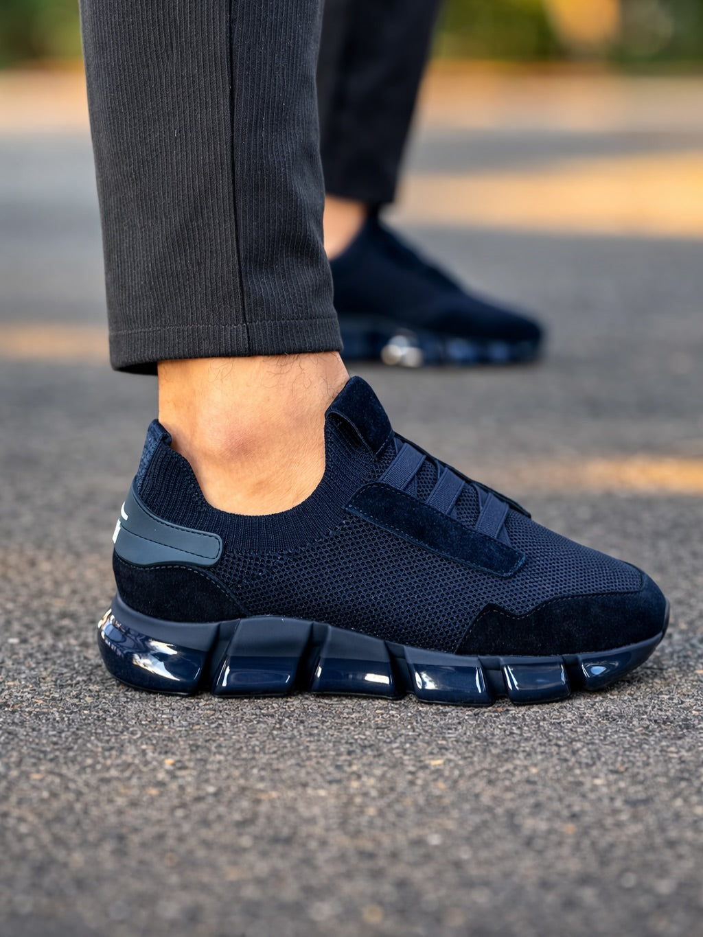 Men's Sporty Style Slip-on Sneakers