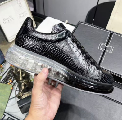 Luxury Air-Cushioned Casual Crocodile Leather Shoes