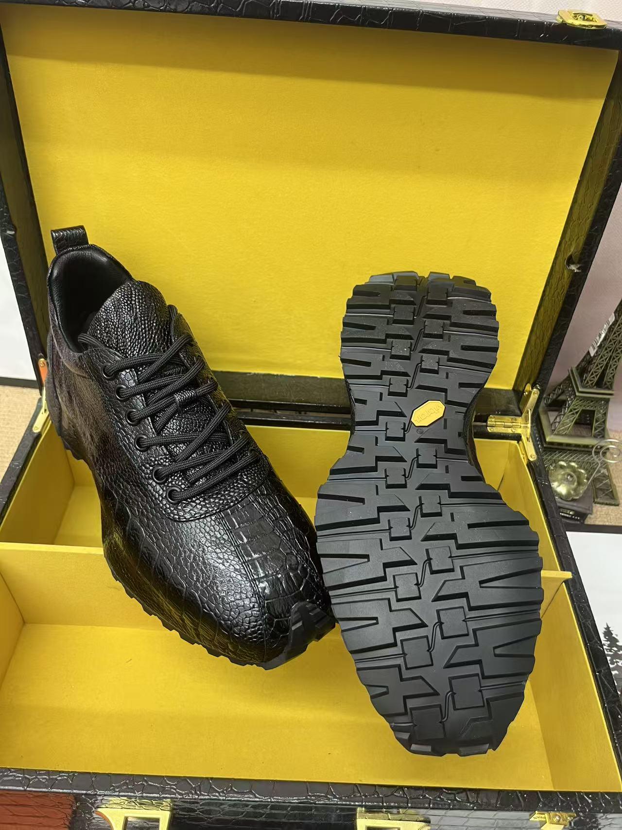 Men's Lightweight Casual Shoes