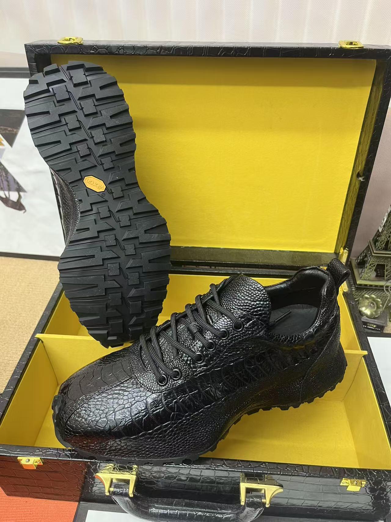 Men's Lightweight Casual Shoes