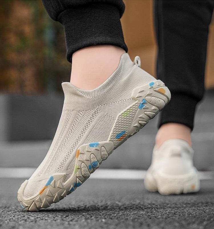 Breathable and casual slip-on shoes