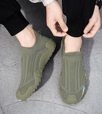 Breathable and casual slip-on shoes