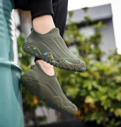 Breathable and casual slip-on shoes