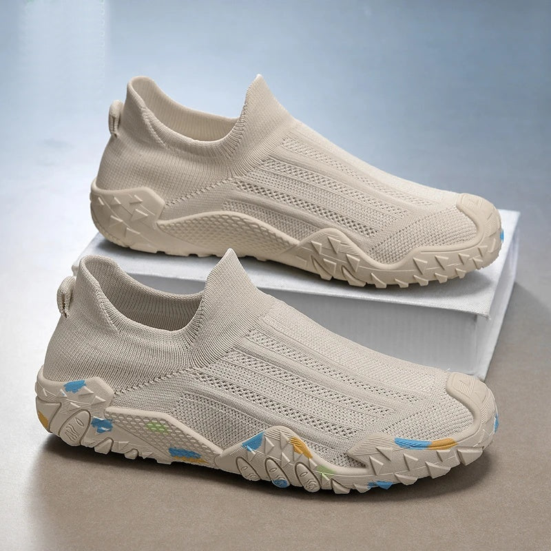 Breathable and casual slip-on shoes