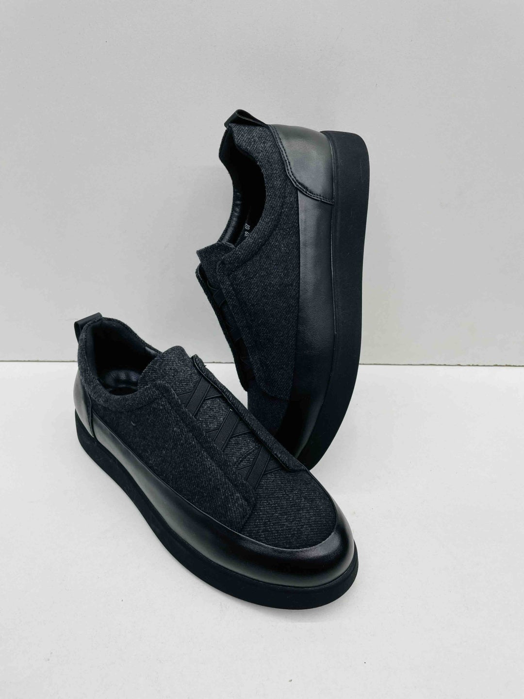 Men's Casual Shoes