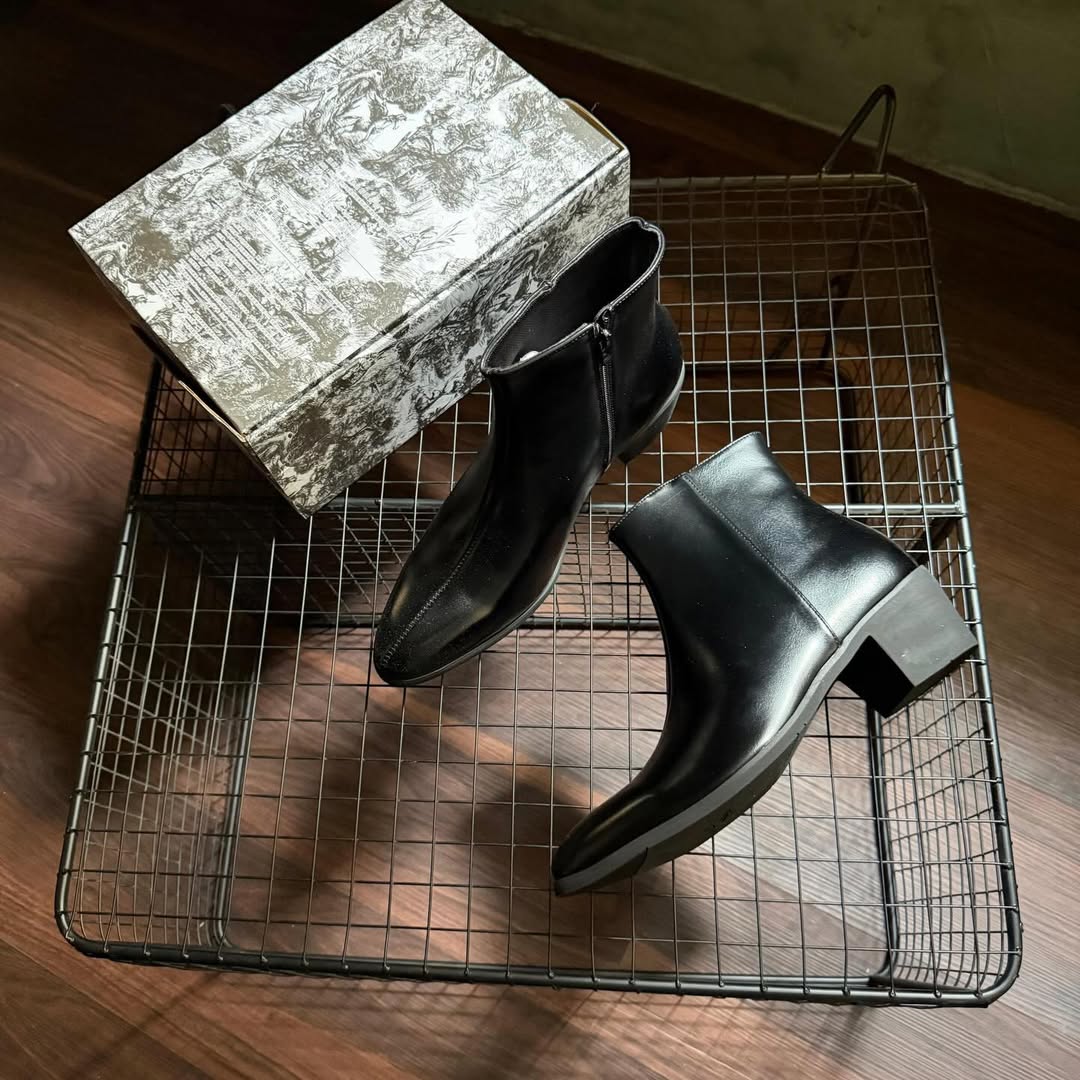Classic Zip Square Toe Boots