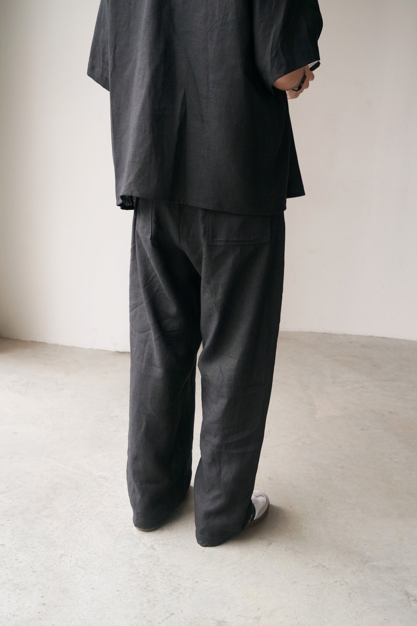 Men’s Wide-Leg Linen Pants
